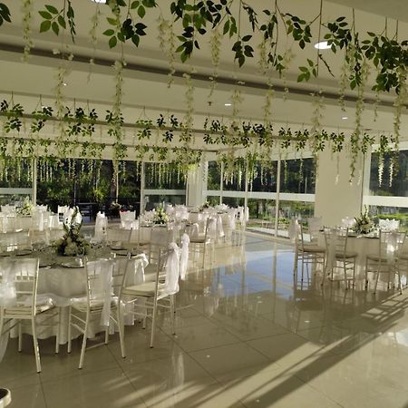 Hotel Palmeras De Luz Моникира Екстериор снимка
