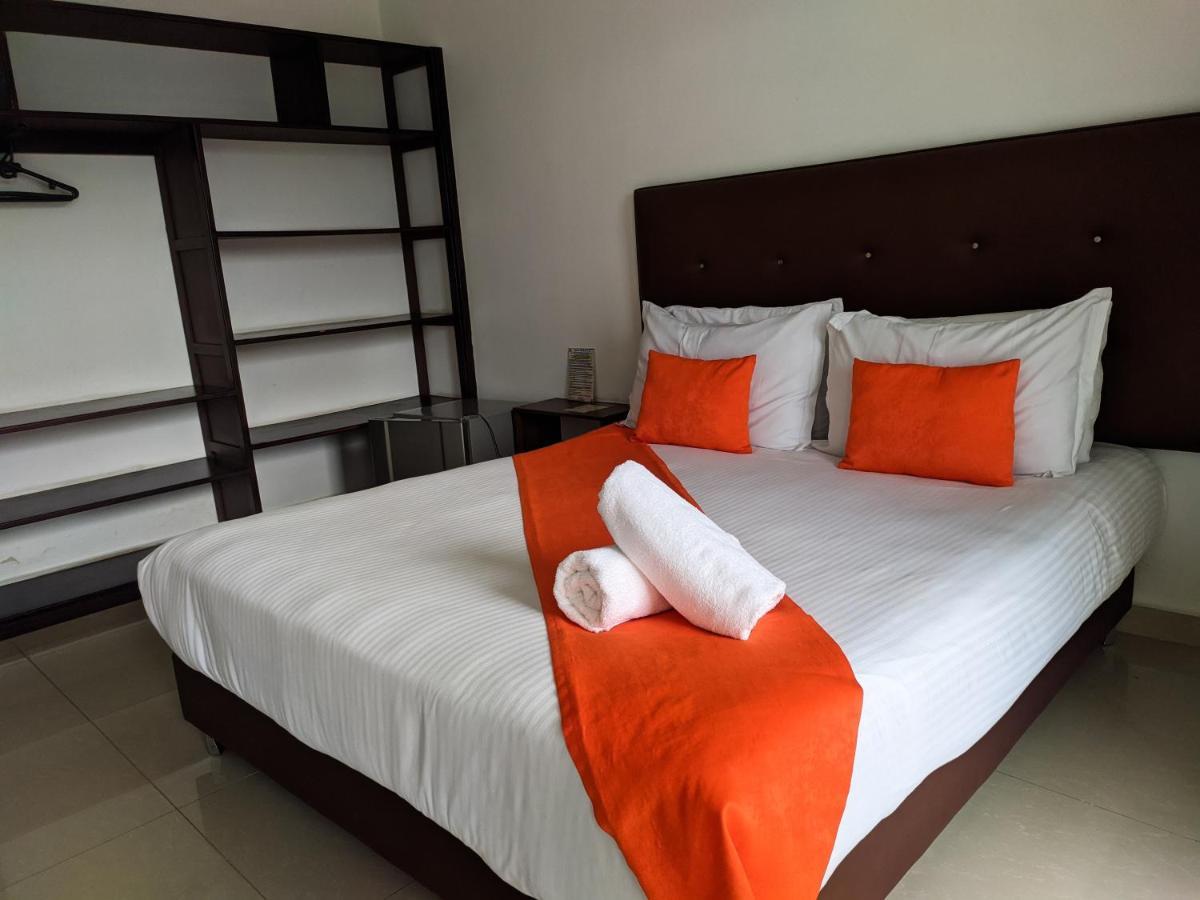 Hotel Palmeras De Luz Моникира Екстериор снимка