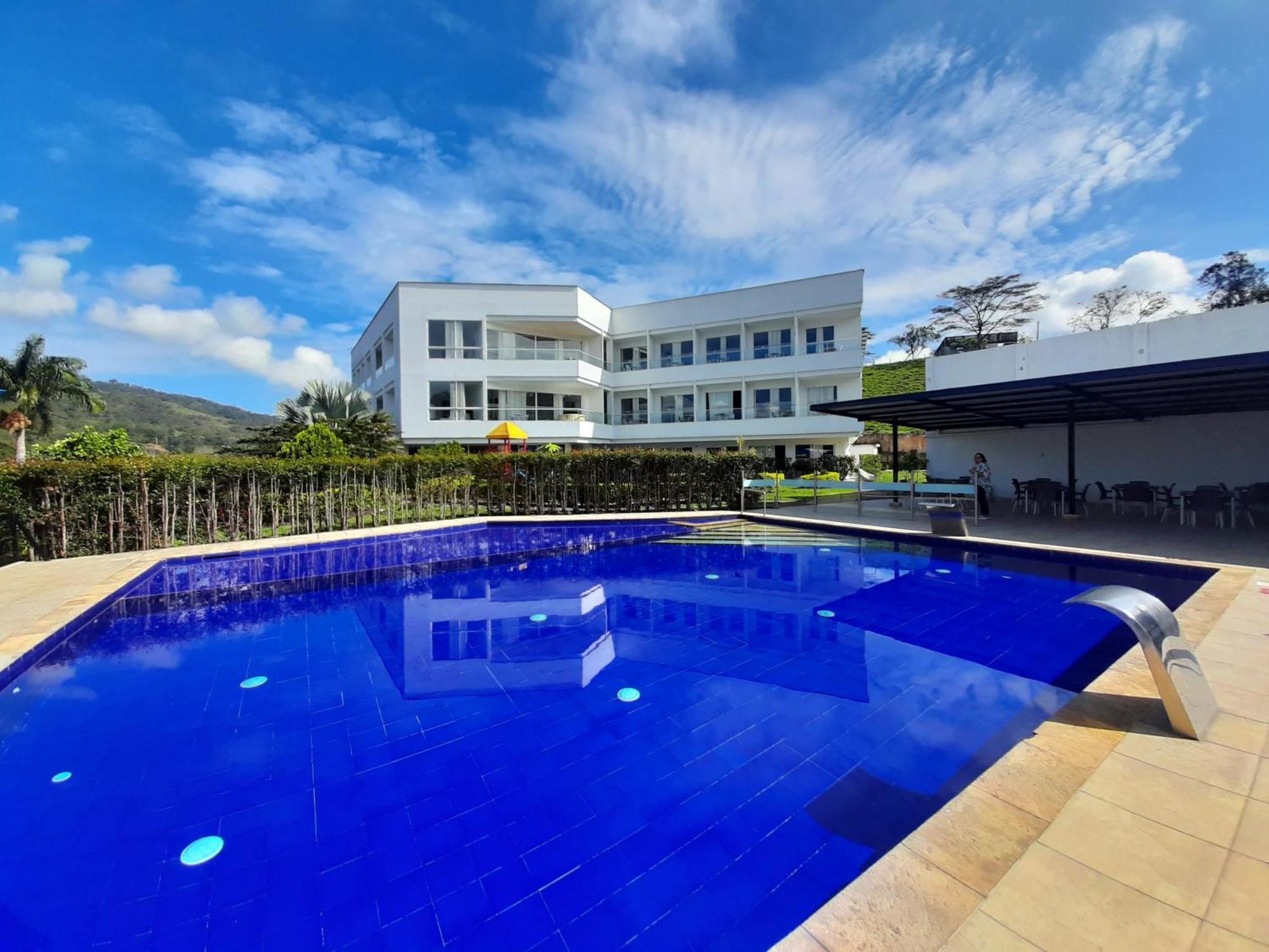 Hotel Palmeras De Luz Моникира Екстериор снимка