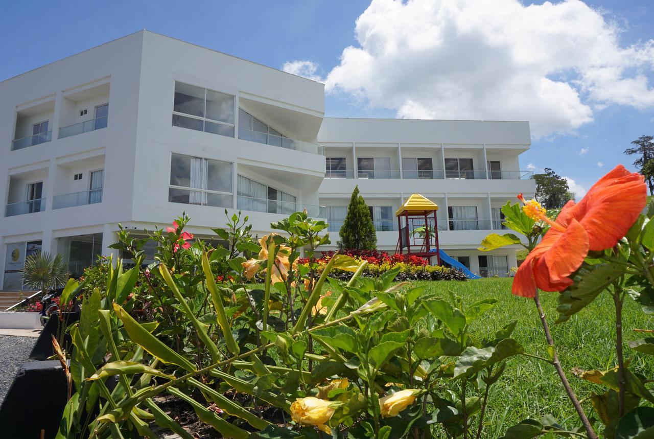 Hotel Palmeras De Luz Моникира Екстериор снимка